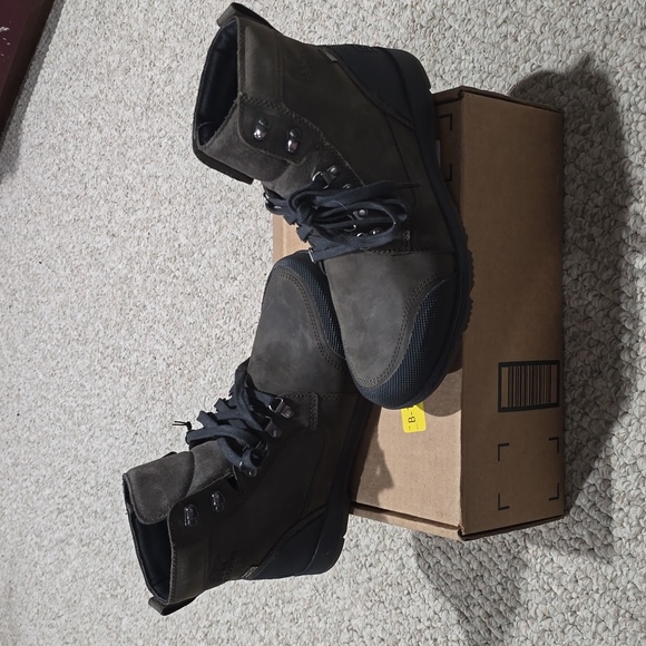 Sorel Men's boots - Picture 2 of 4